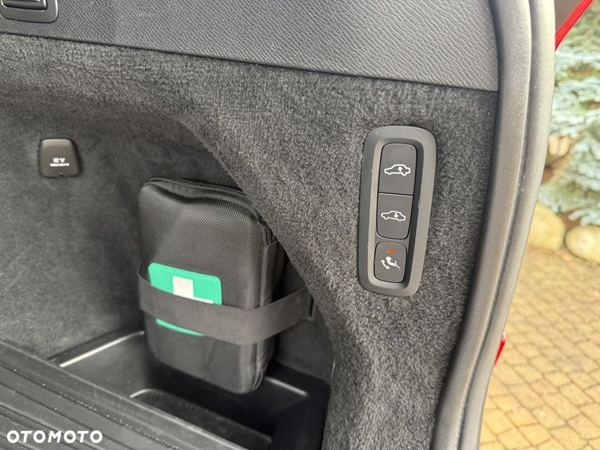 Volvo XC 90 T8 AWD Recharge Ultimate Bright - 28