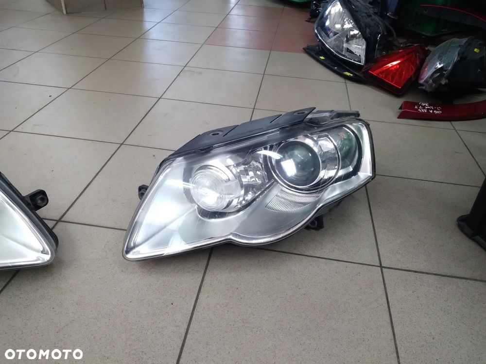 Volkswagen Passat B6 Reflektor Przód Przedni Lewy Bixenon Skrętny 3C0941751G