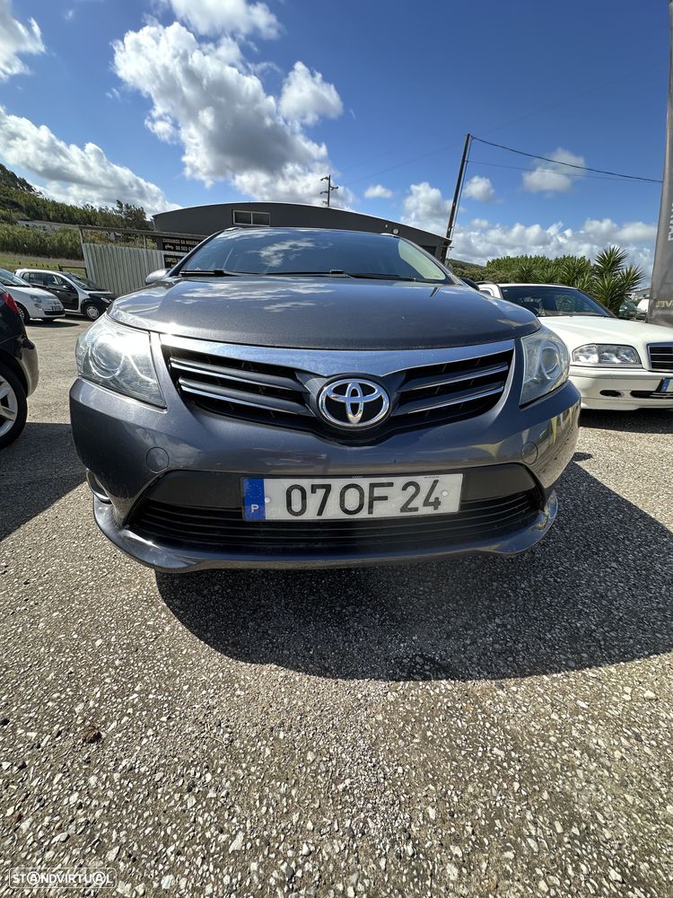 Toyota Avensis SD 2.0 D-4D Comfort - 2