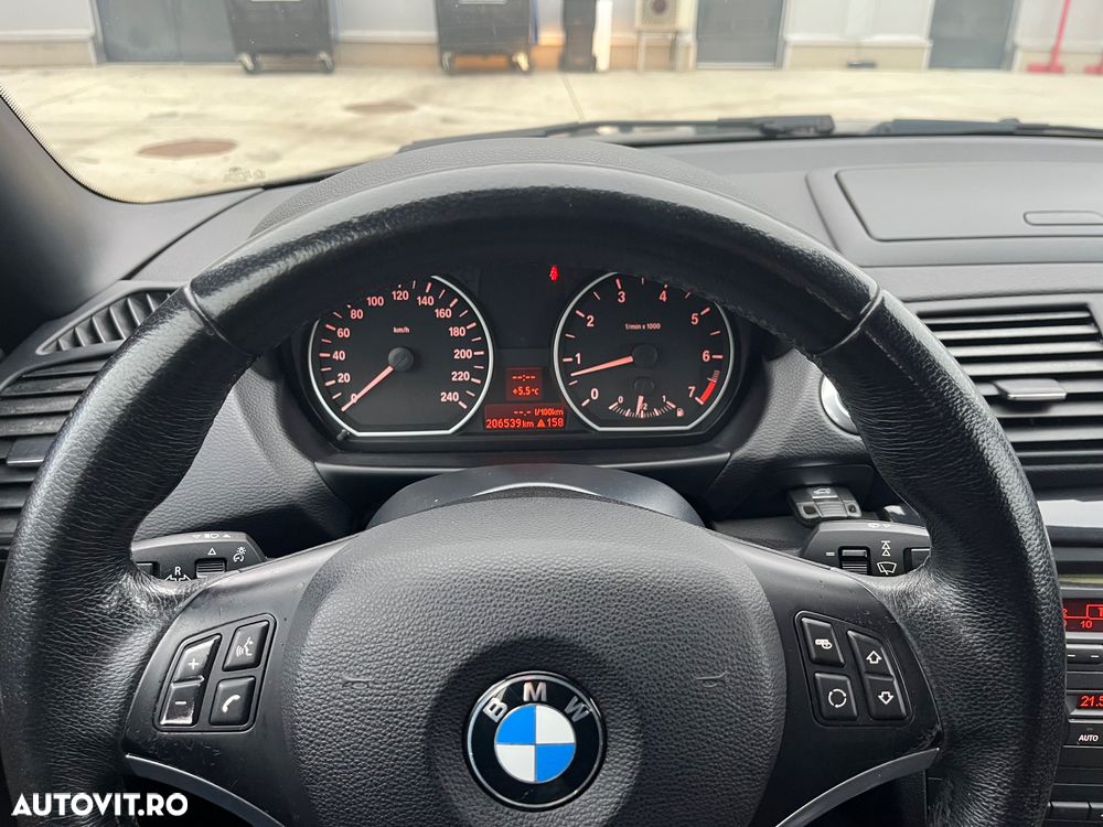 BMW Seria 1 118i Edition Sport - 10