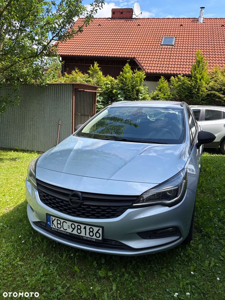 Opel Astra 1.6 CDTI Dynamic - 2