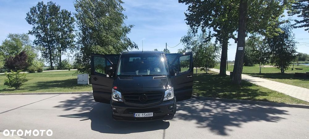 Mercedes-Benz SPRINTER 319 - 12
