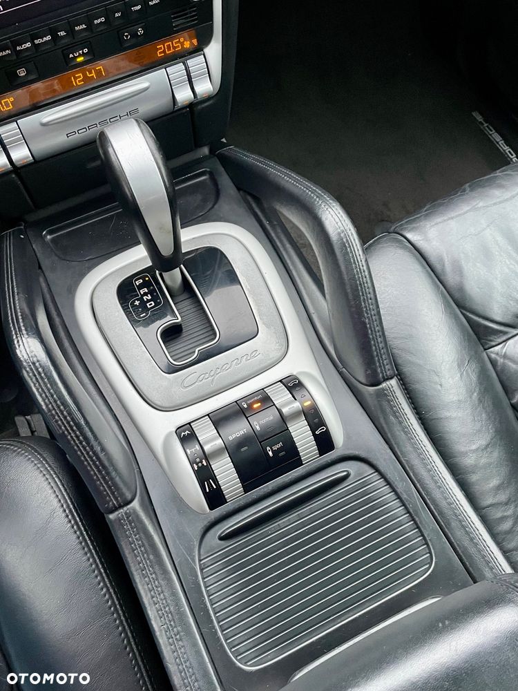 Porsche Cayenne S Tiptronic - 11