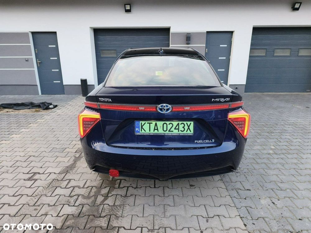 Toyota Mirai - 7