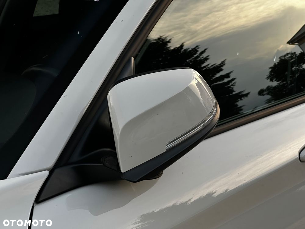 BMW Seria 1 118i - 34