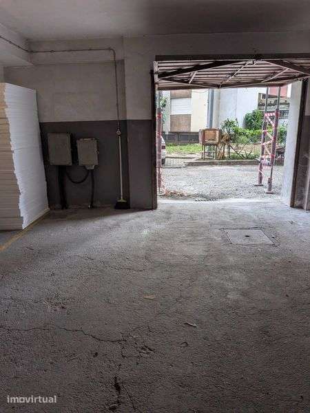 Garagem fechada em Gaia - Grande imagem: 3/3