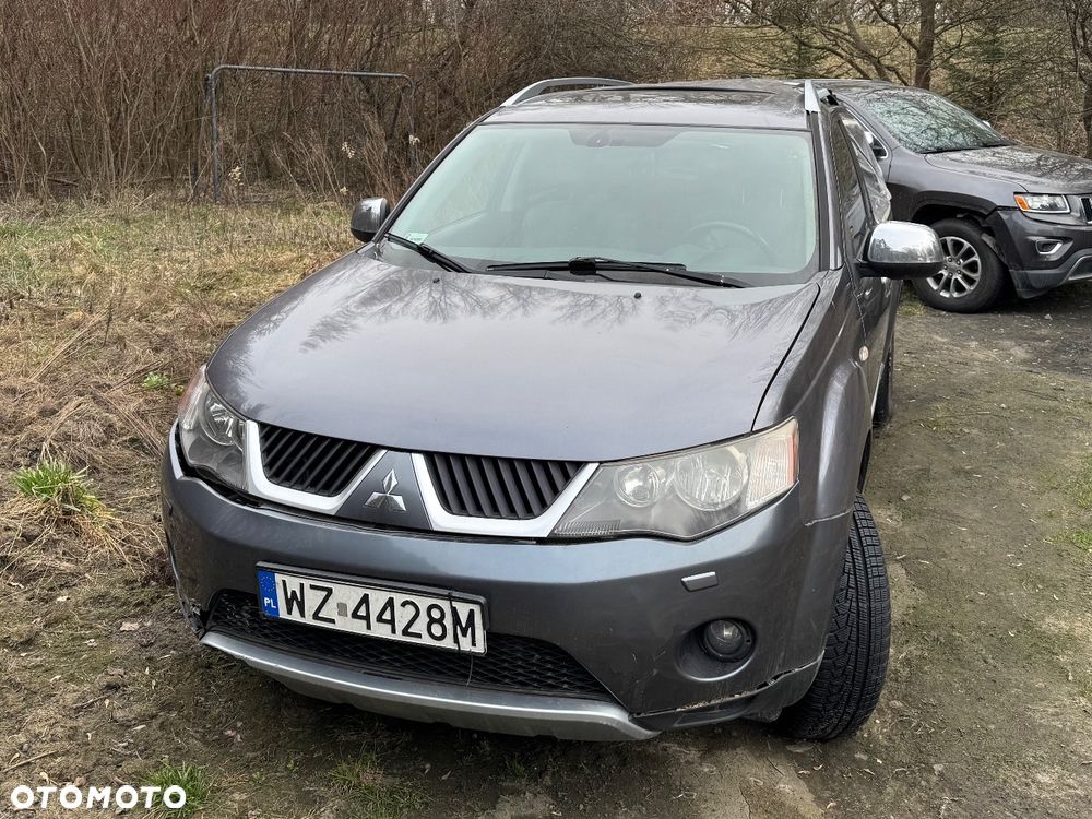 Mitsubishi Outlander 2.0 DID Instyle - 1