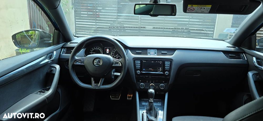 Skoda Octavia 2.0 TDI RS DSG - 7