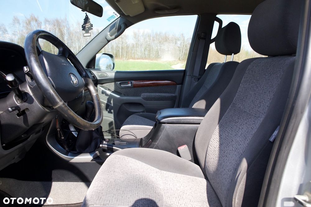 Toyota Land Cruiser 3.0 D Sol - 25