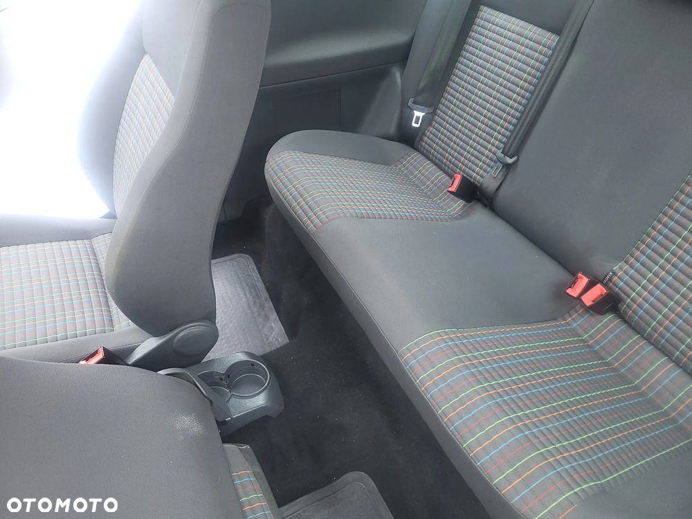 Volkswagen Polo 1.2 Comfortline - 34