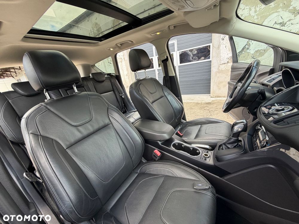 Ford Kuga - 8