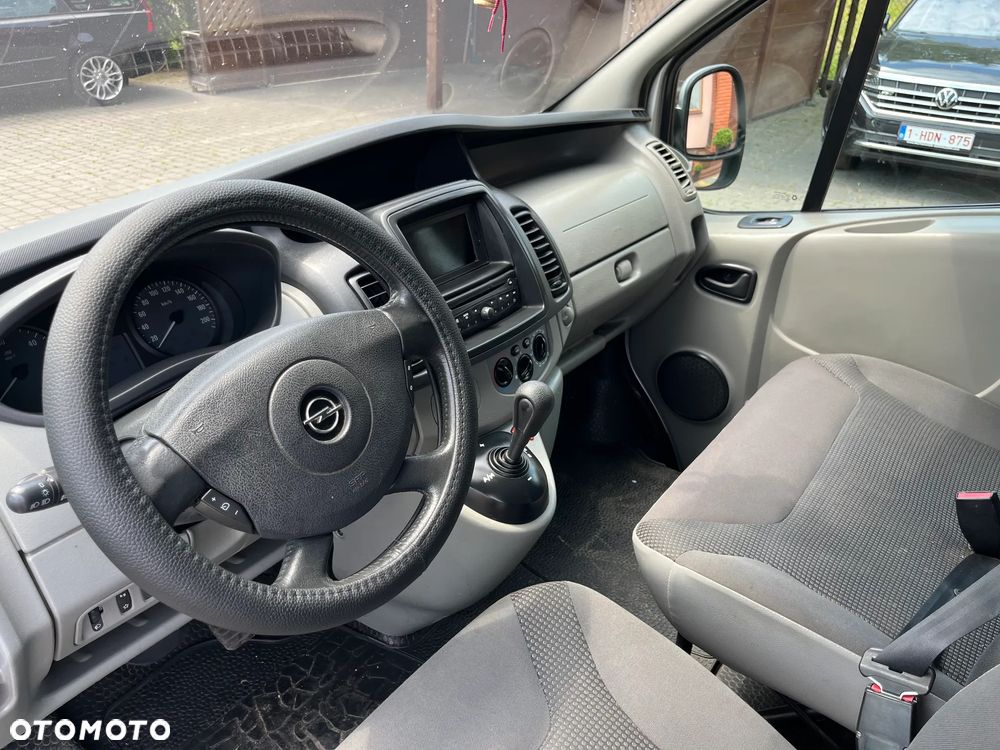 Opel Vivaro Long 9 Miejscowy - 8