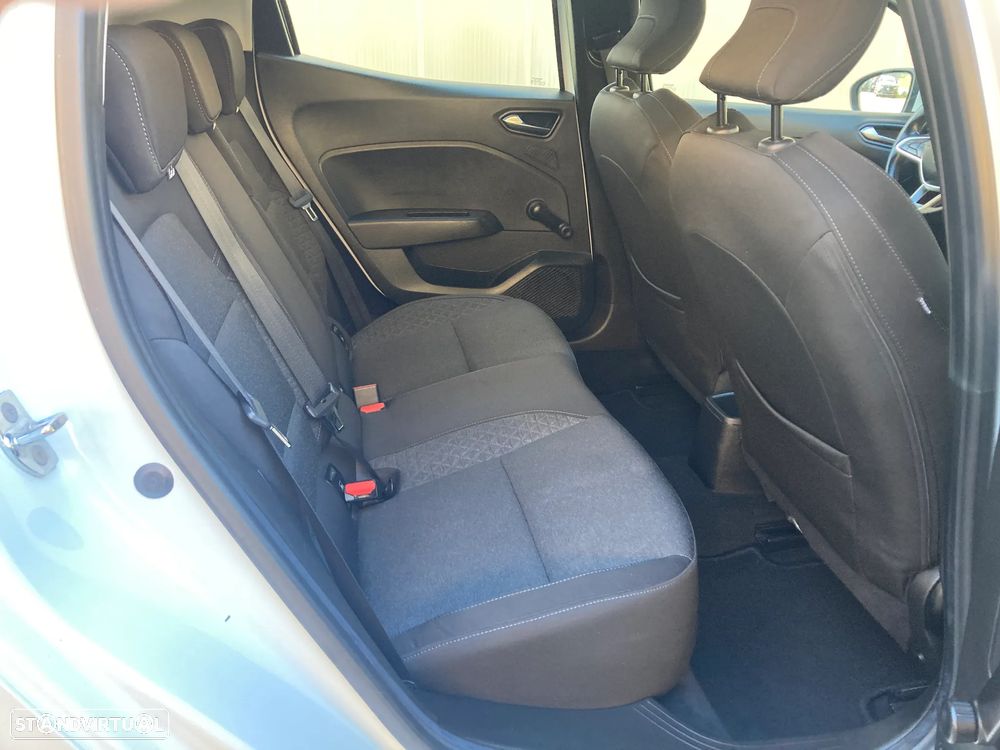 Renault Clio 1.0 TCe Evolution - 27