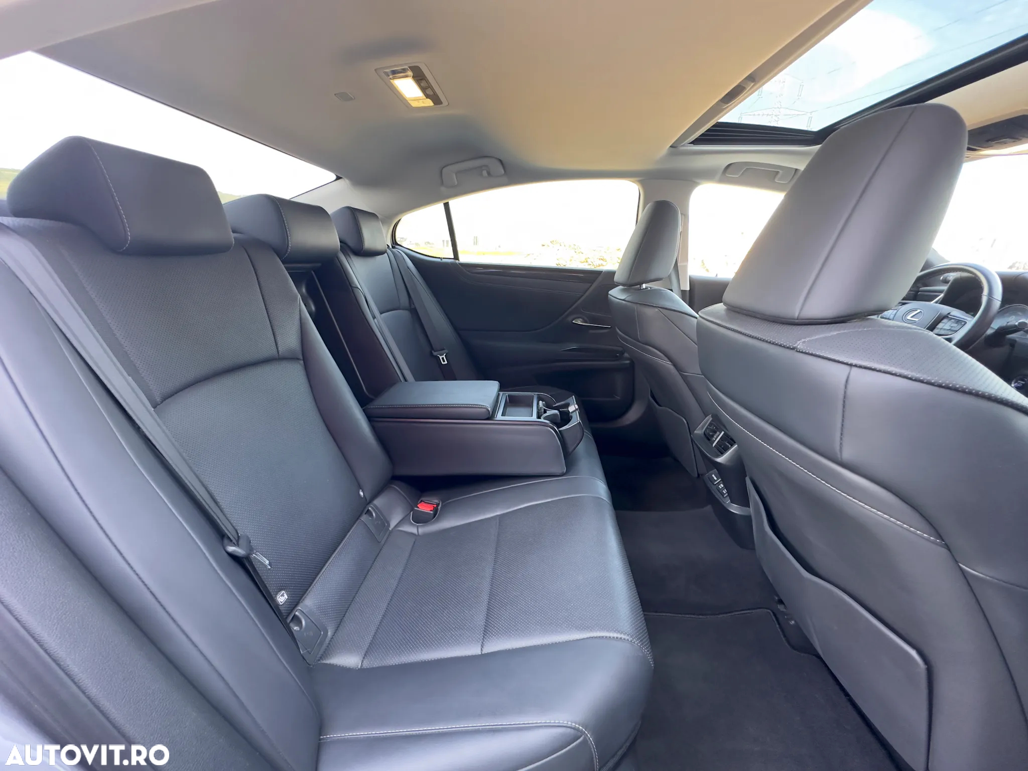 Lexus Seria ES 300h Executive Line - 26