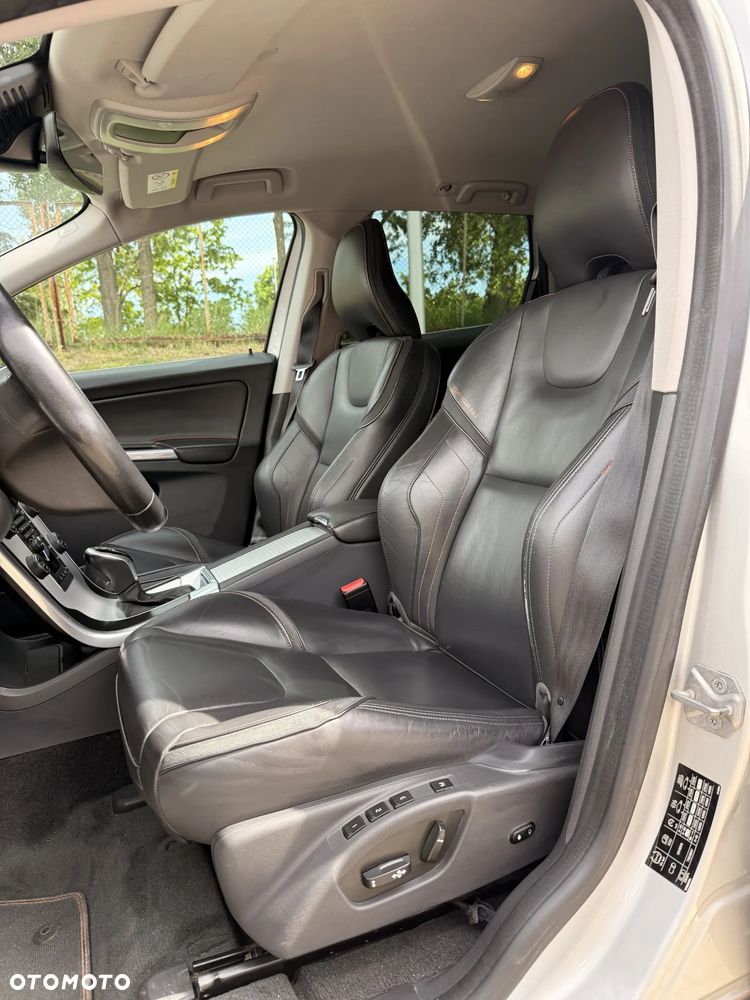 Volvo XC 60 - 21