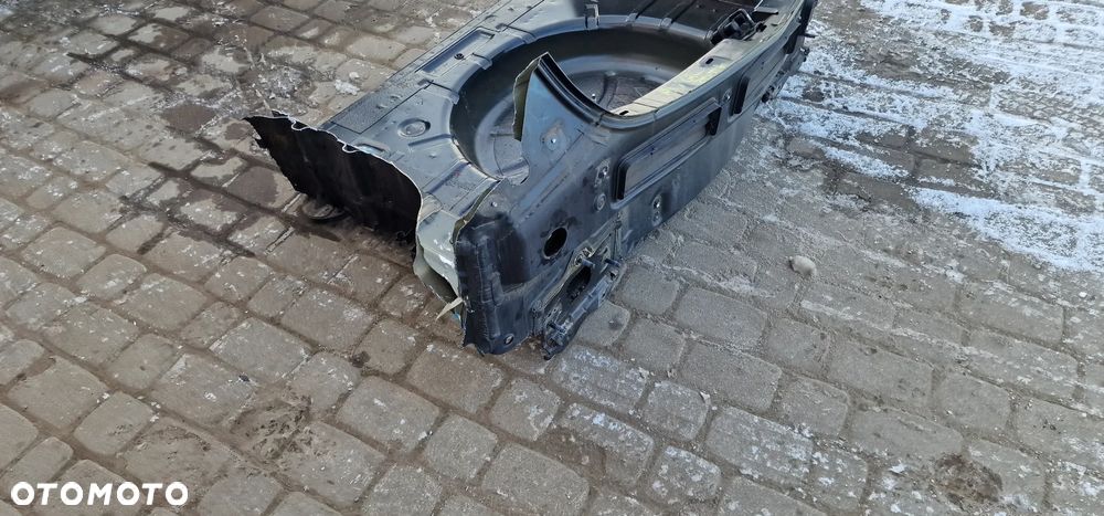 PAS TYLNY WANNA Opel ASTRA IV GTC - 3