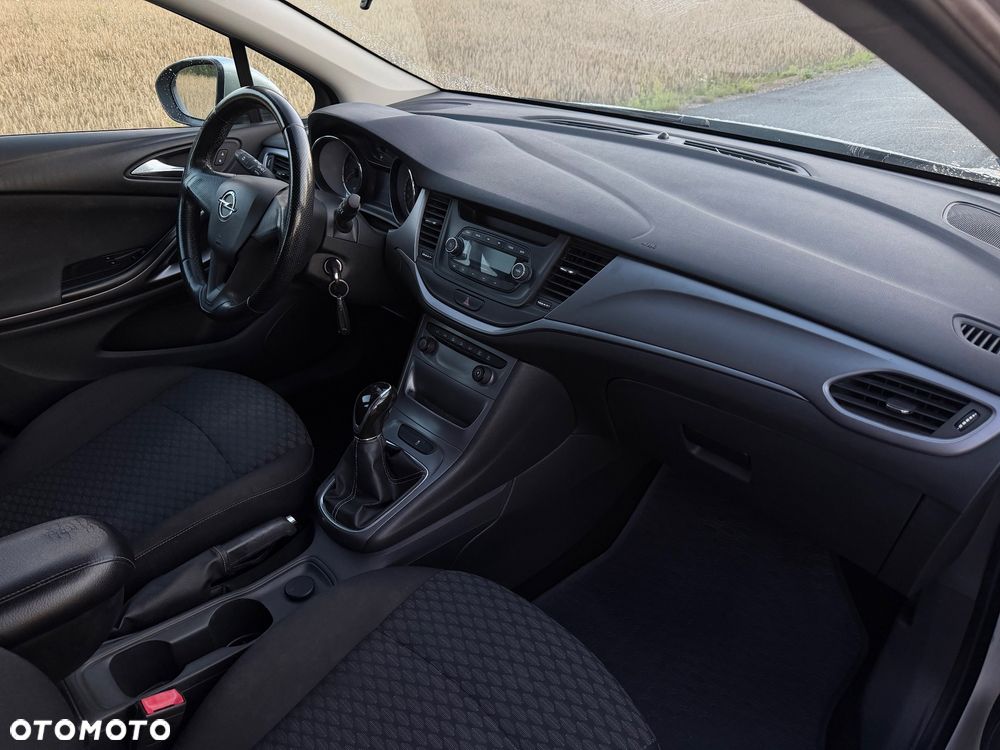 Opel Astra 1.6 CDTI Essentia - 15