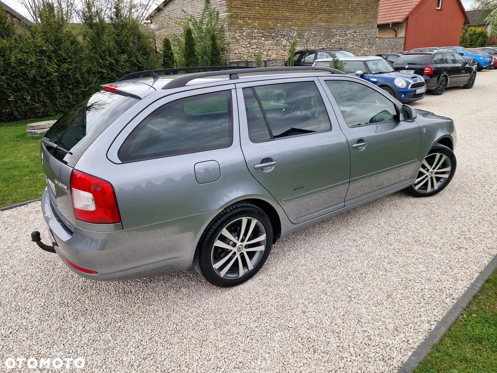 Skoda Octavia 1.8 TSI FAMILY - 30