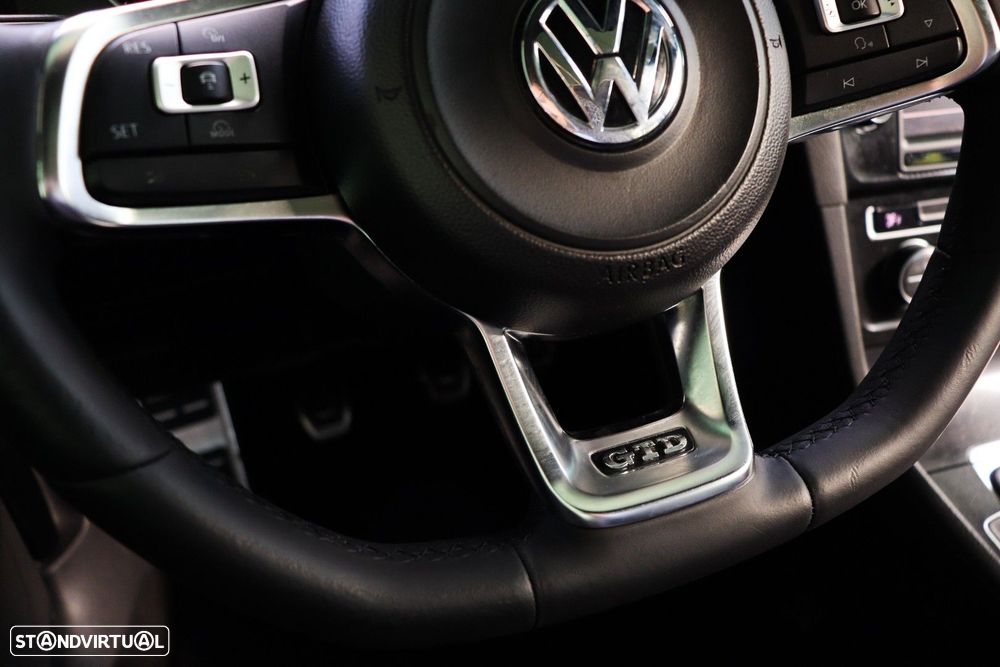 VW Golf 2.0 TDi GTD - 12