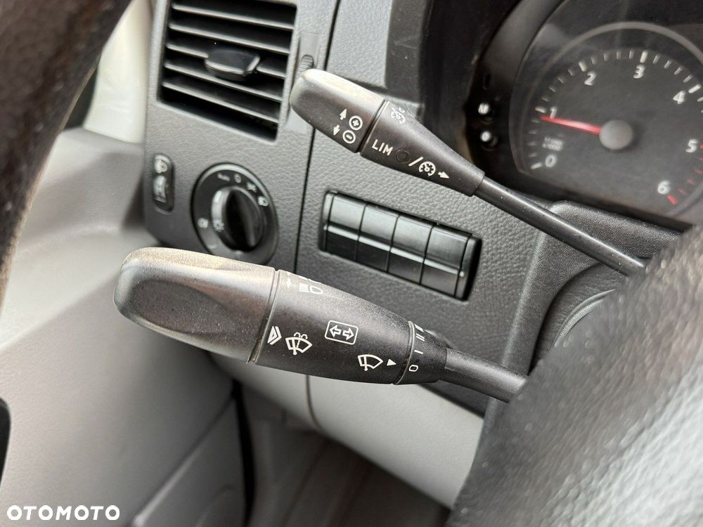 Volkswagen Crafter - 26