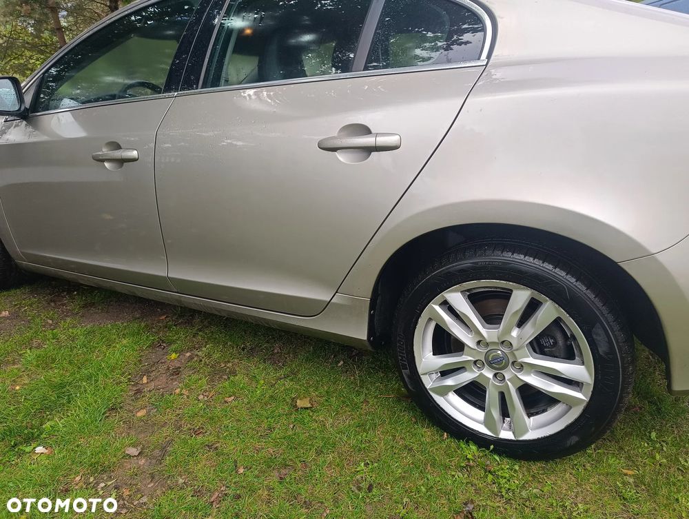 Volvo S60 D2 Summum - 18