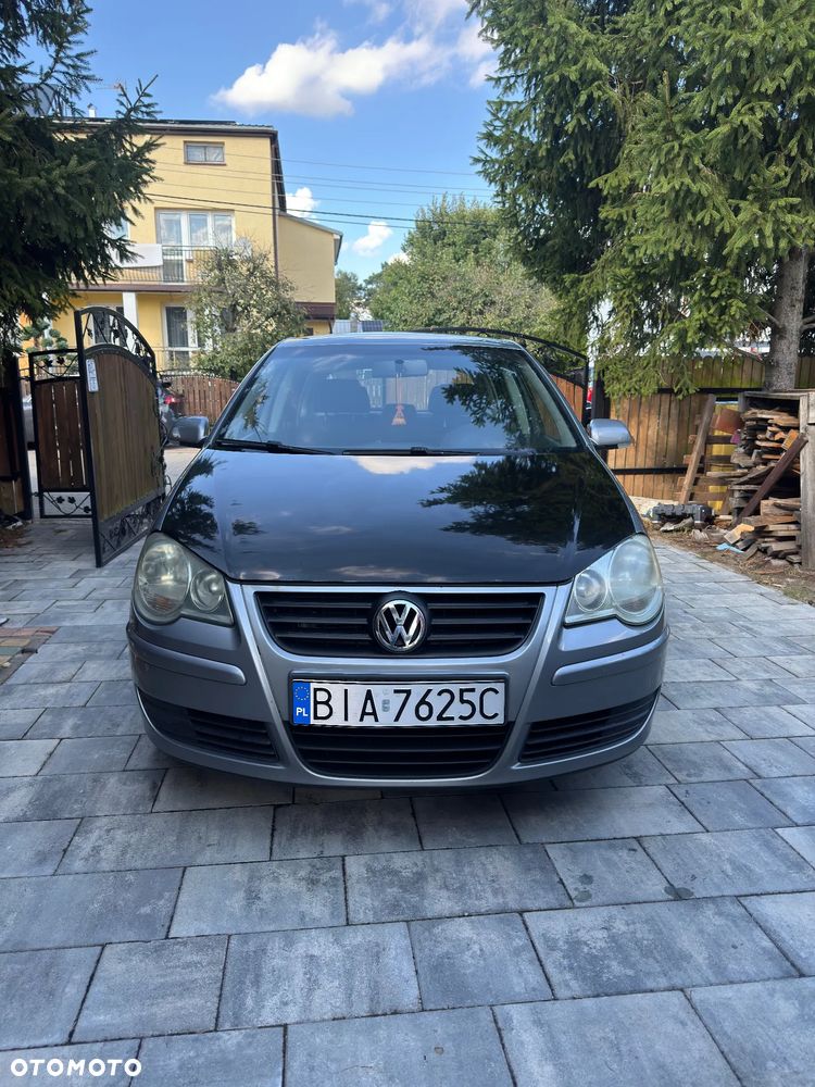 Volkswagen Polo - 1