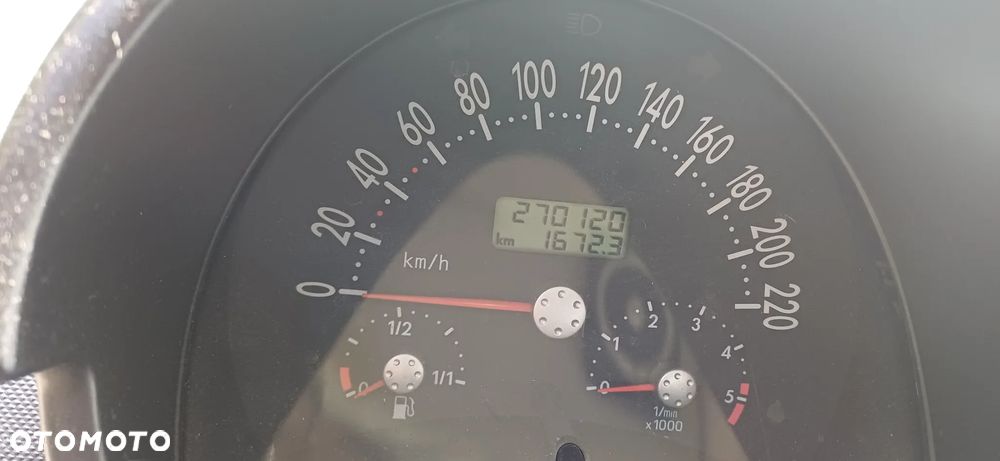 Volkswagen New Beetle - 13