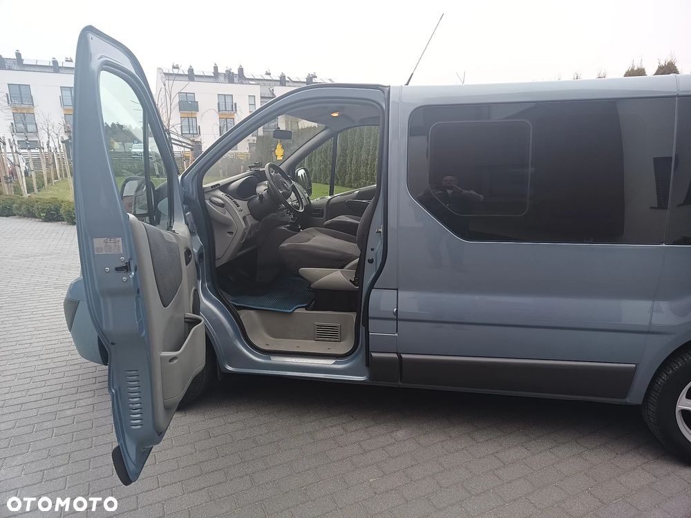Opel Vivaro - 9