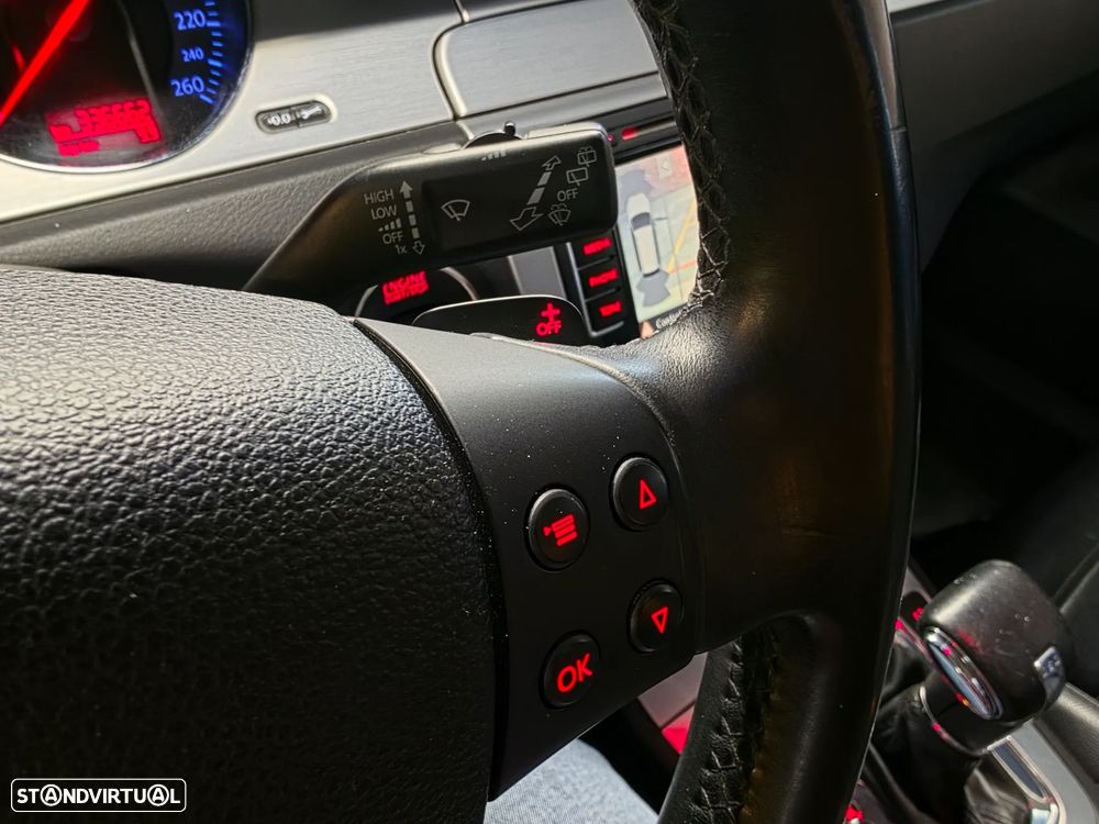 VW Passat Variant 2.0 TDi Highline DSG - 49
