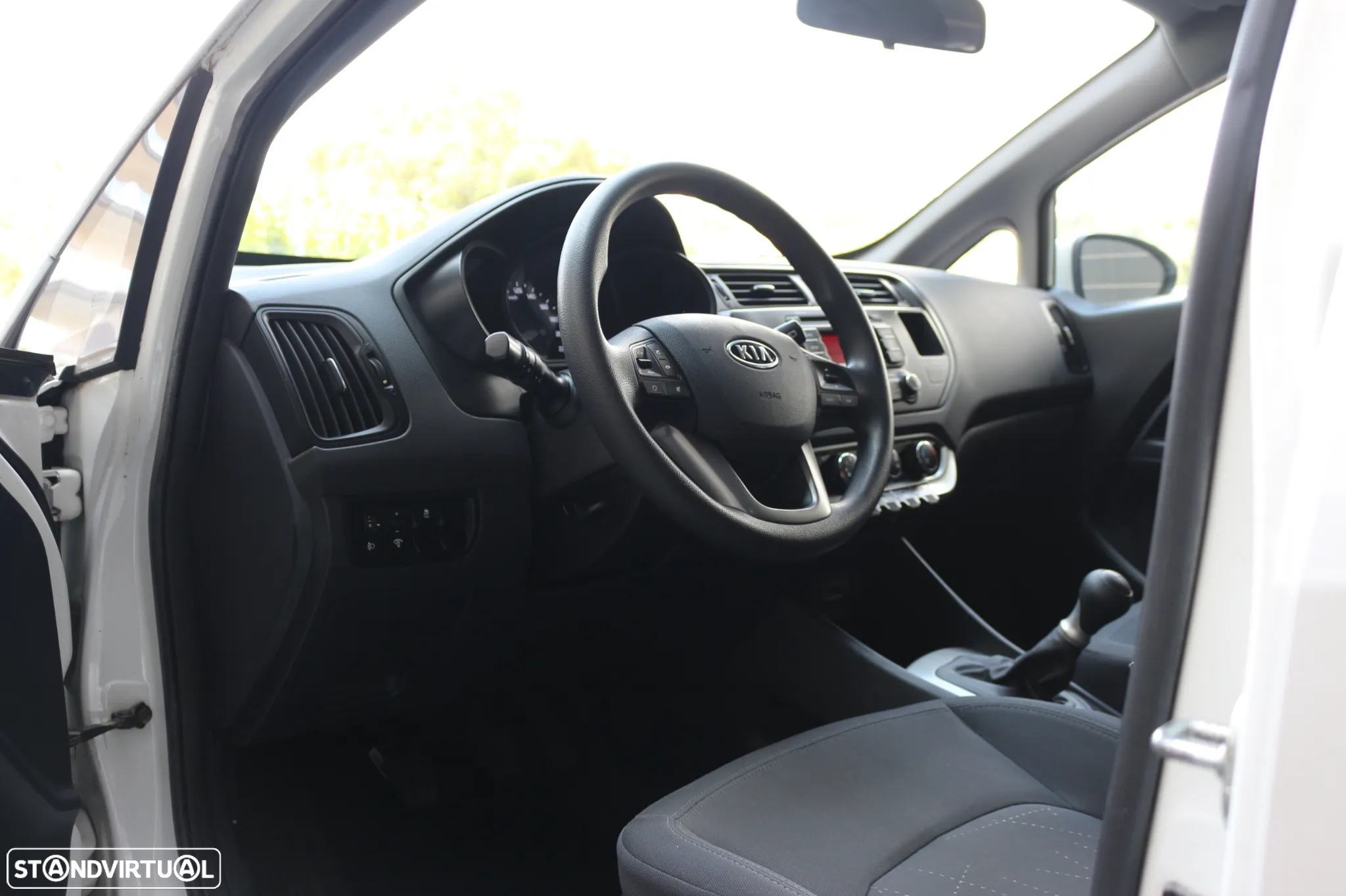Kia Rio 1.2 CVVT TX AC+VE - 9