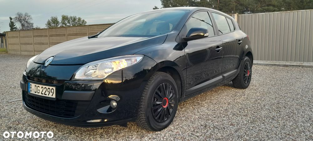 Renault Megane 2012 photo 2