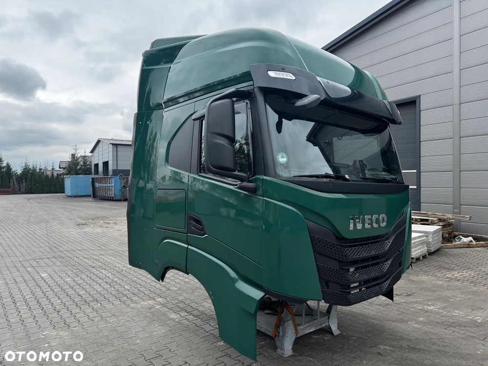 Kompletna kabina sypialna Iveco S-Way Euro 6