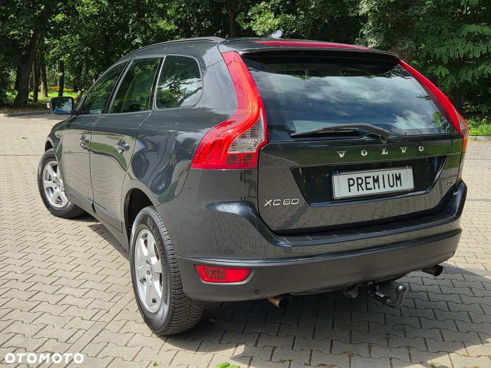 Volvo XC 60 T5 Powershift Momentum - 11