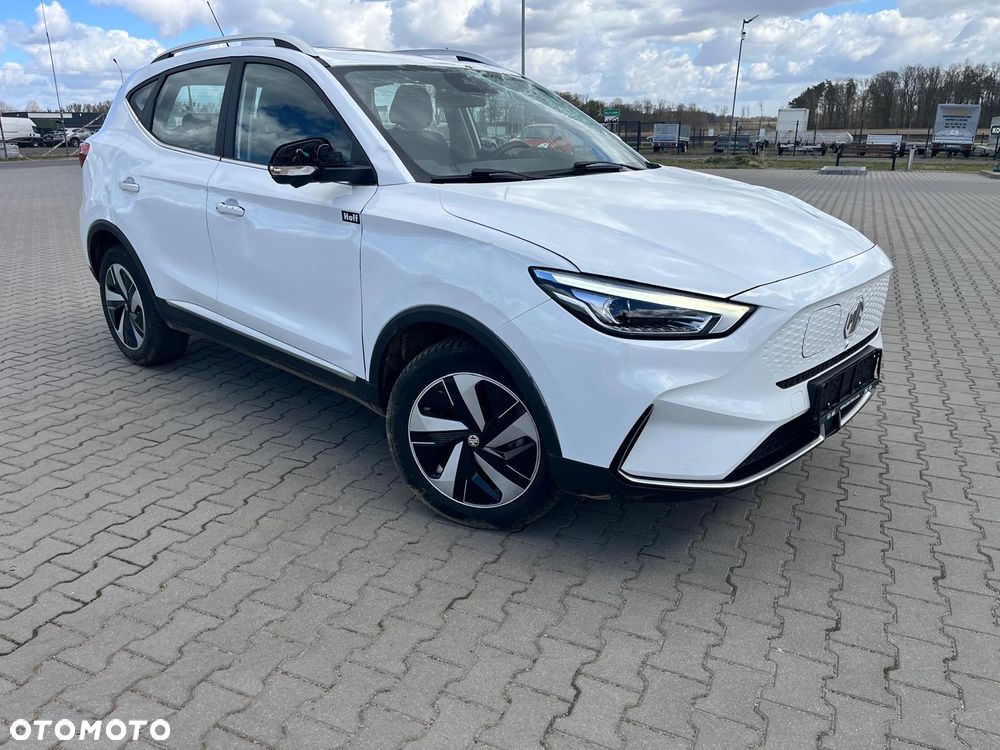 MG ZS Maximal Luxury - 4