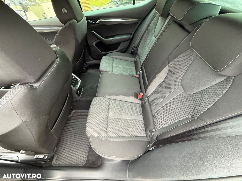 Skoda Octavia 2.0 TDI DSG 4X4 Style - 17