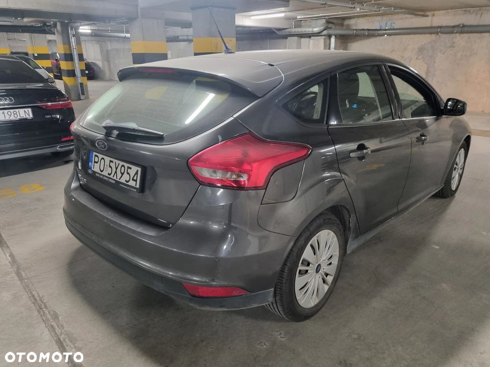 Ford Focus - 4