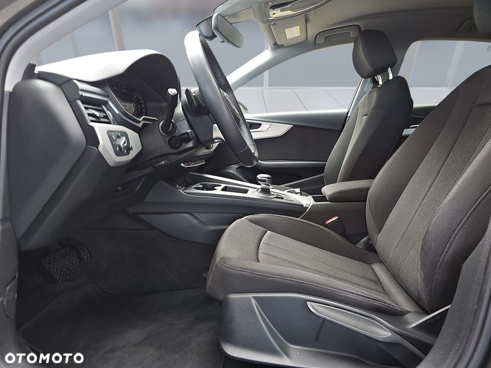 Audi A4 - 12