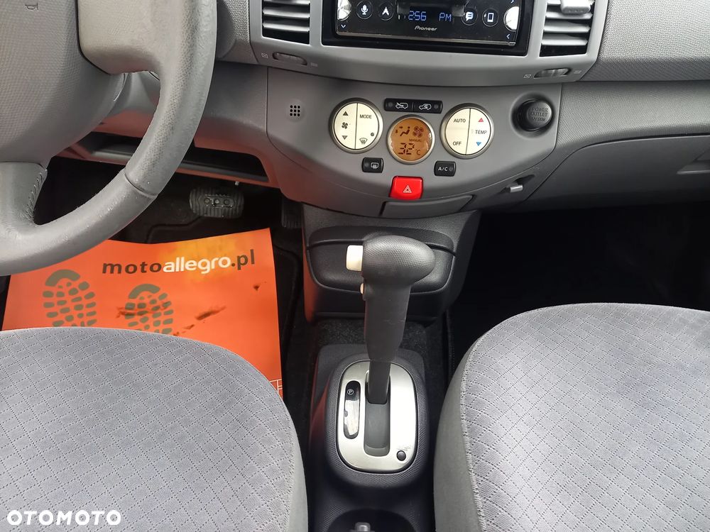 Nissan Micra 1.2 I-WAY + - 17