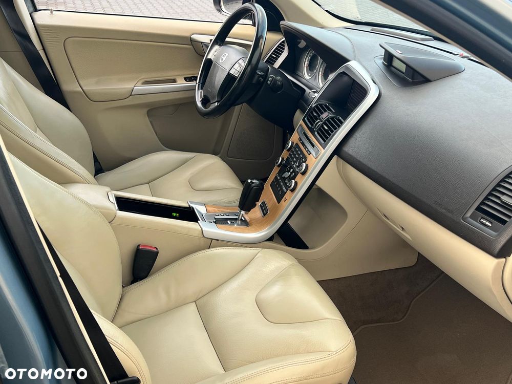 Volvo XC 60 T6 AWD Kinetic - 17
