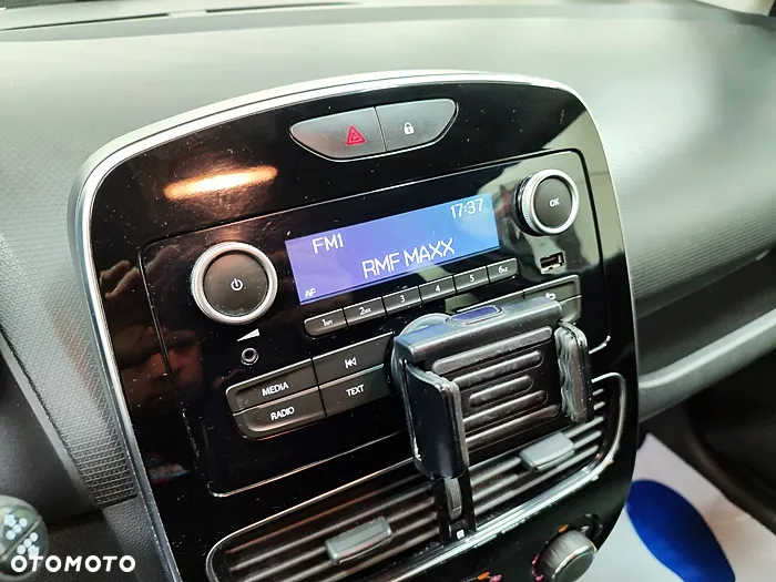 Renault Clio - 30
