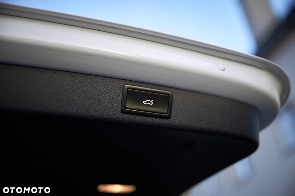 Skoda Superb 2.0 TDI Platinum - 39