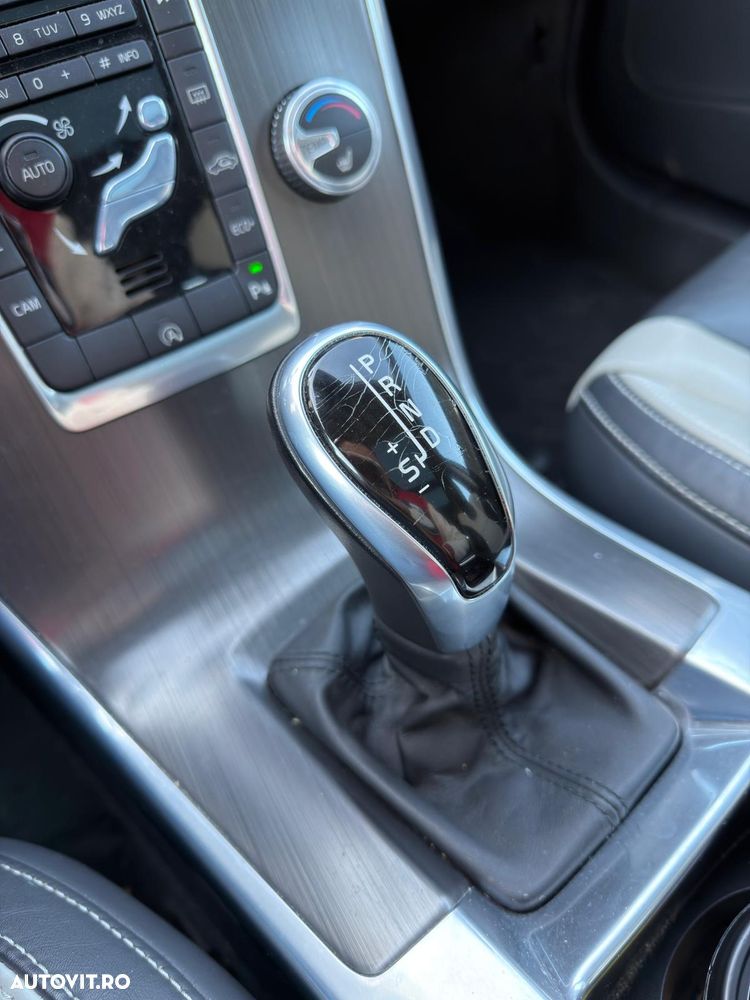 Volvo XC 60 D4 Geartronic Ocean Race - 9