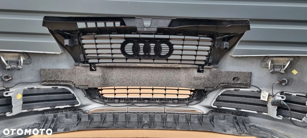 AUDI A3 8P0 LIFT 09-12 Zderzak przód oryginał MB036 - 8