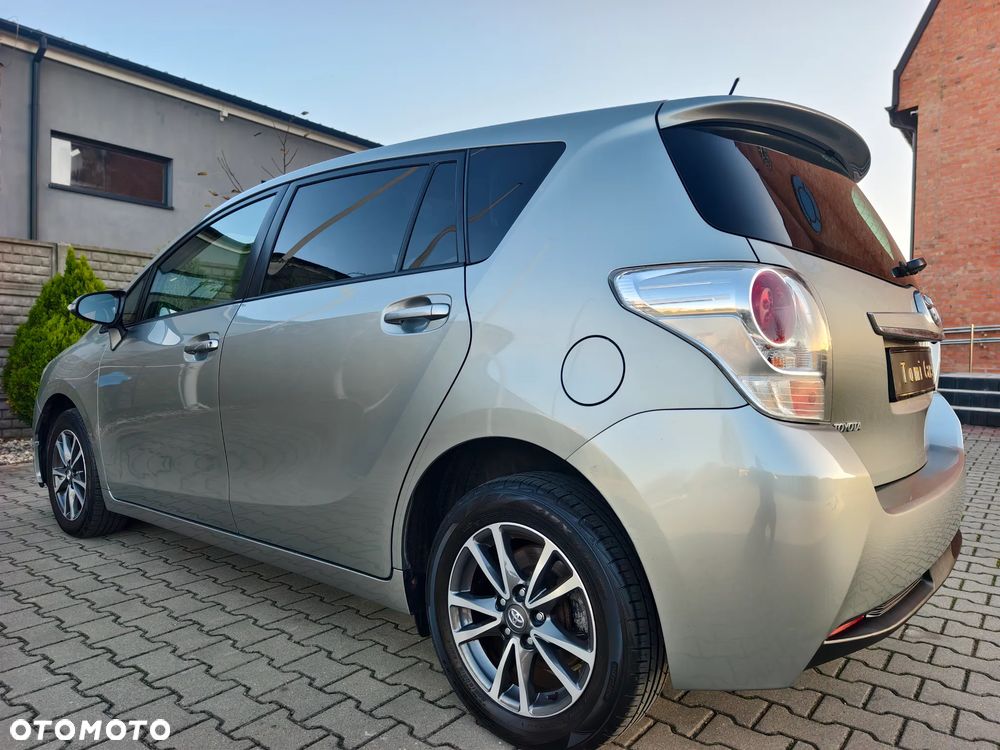 Toyota Verso 1.8 7-Sitzer Skyview Edition - 37
