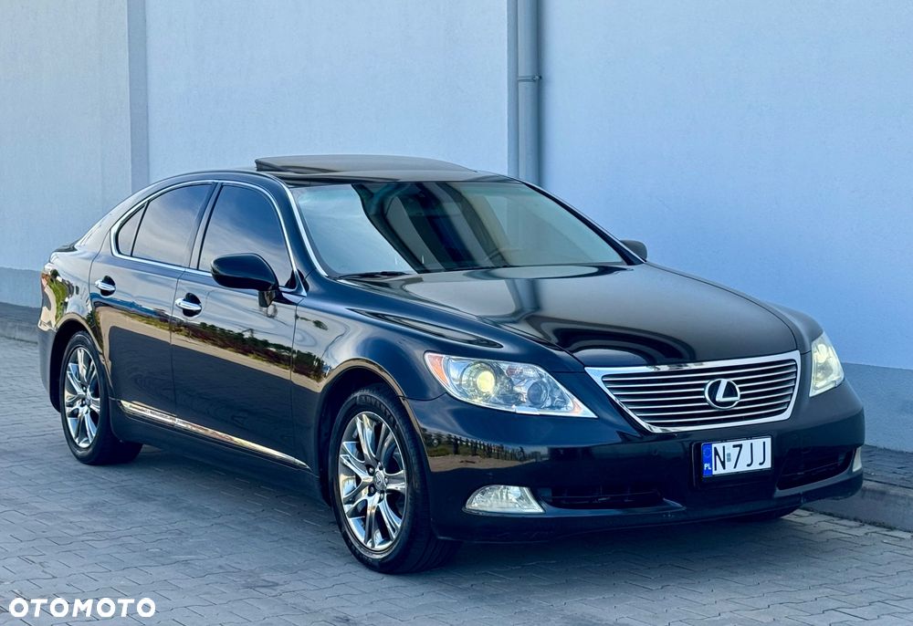Lexus LS - 14