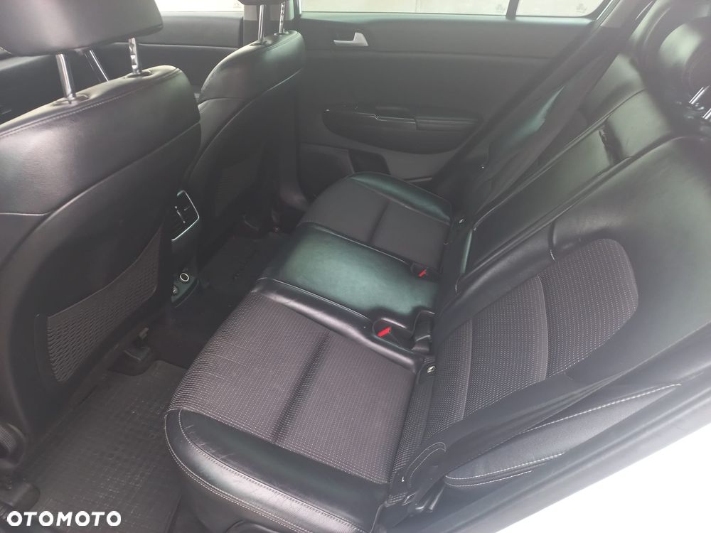 Kia Sportage 1.6 GDI Business Line 2WD - 10