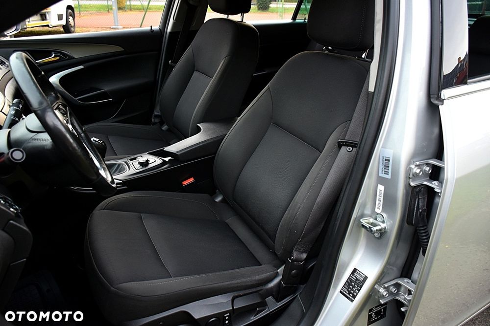 Opel Insignia 1.8 Executive - 7