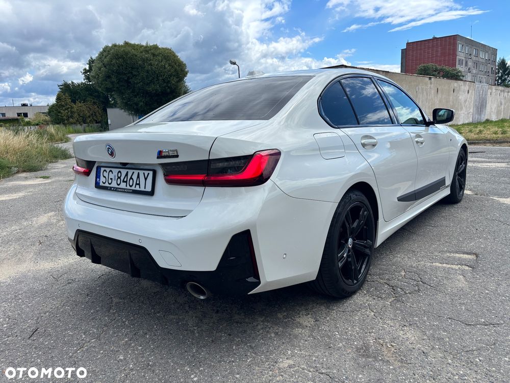 BMW Seria 3 320i xDrive M Sport - 9