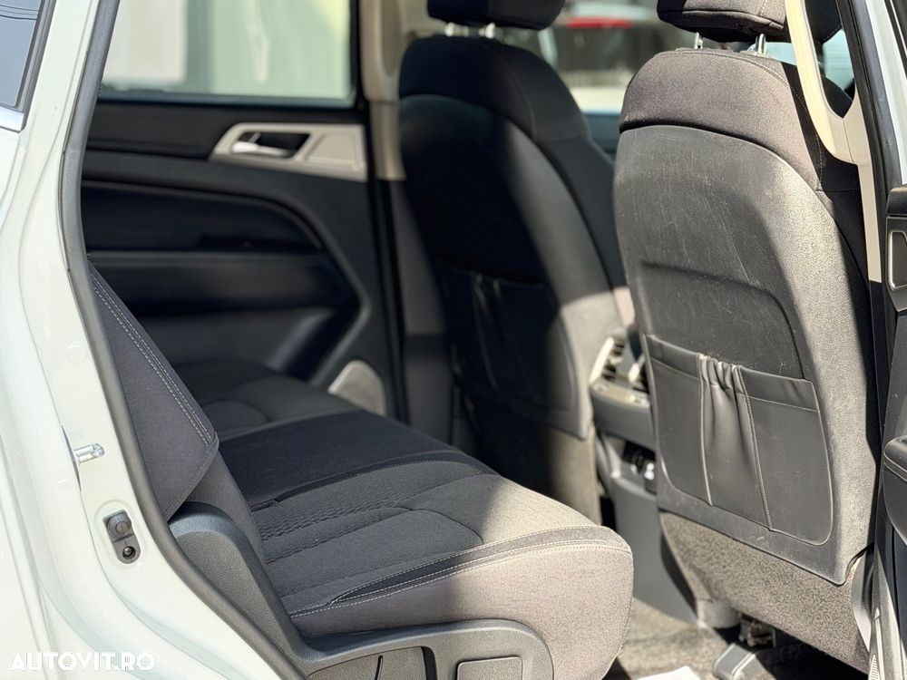 SsangYong REXTON 2.2 e-XDi 220 4WD Aut. Quartz - 16