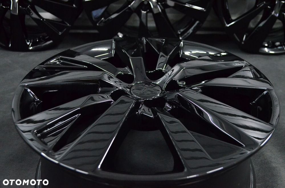 Felgi 5x108 R17 Peugeot 3008 407 508 607 Partner Expert - 5